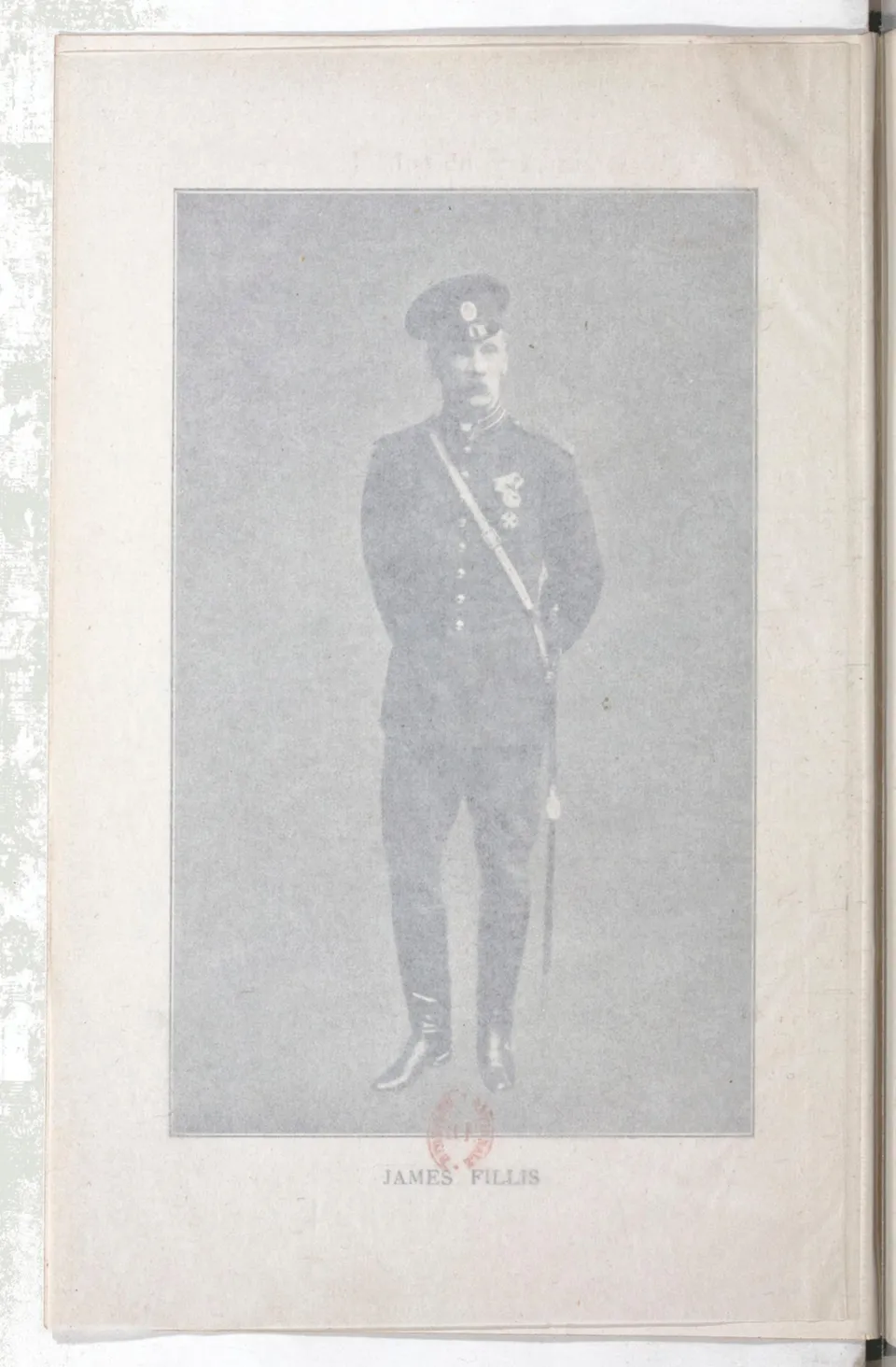 Règlement pour le dressage du cheval d'armes : établi en 1908 par la Commission de l'Ecole d'application de cavalerie des officiers à Saint-Pétersbourg, скан 9 из 175
